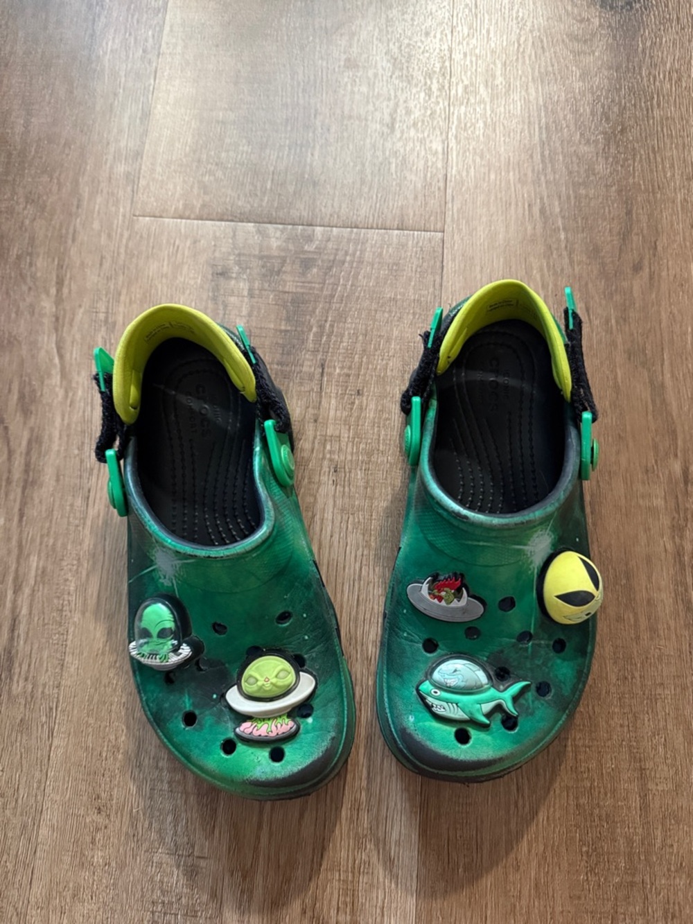 Crocs x Ron English Area 54 All-Terrain Clogs in the Green Galaxy Size 3